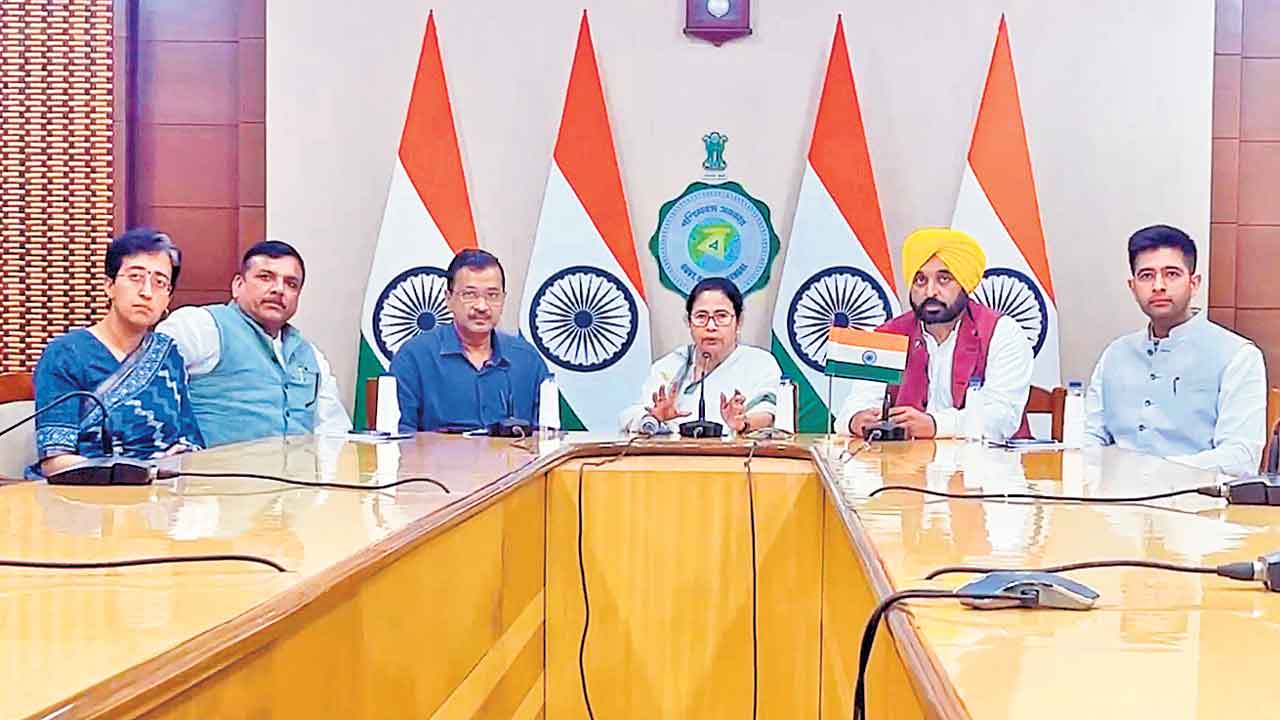 ఆర్డినెన్స్‌తో పాలిస్తారా?