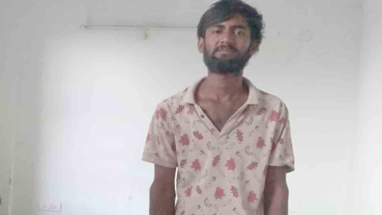 chain snatcher | పోలీసుల నుంచి తప్పించుకునేందుకు గొలుసు మింగిన దొంగ.. తర్వాత ఏం జరిగిందంటే!