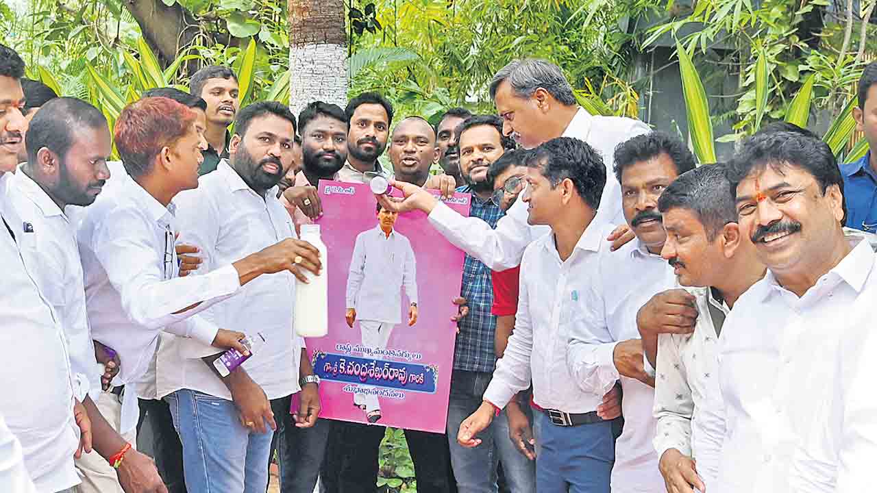 కాంట్రాక్ట్‌ ఉద్యోగుల క్రమబద్ధీకరణపై హర్షం