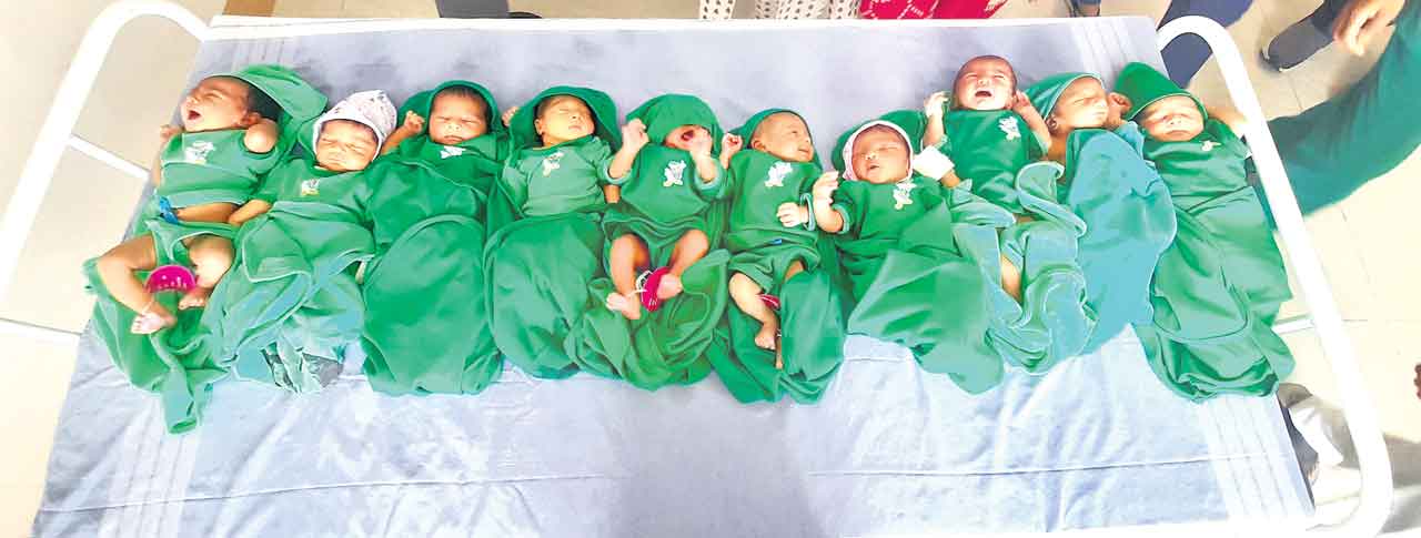 ఒకే రోజు పది సాధారణ కాన్పులు