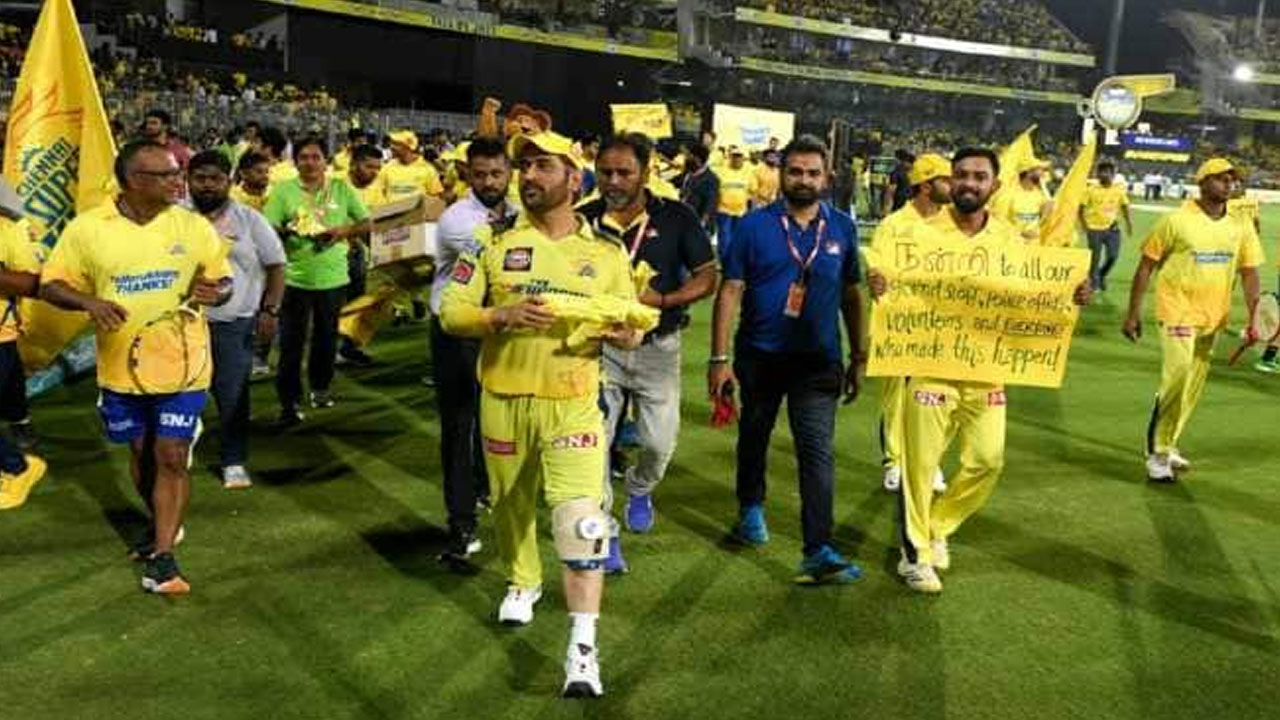 Dhoni: ముంబై హాస్పిట‌ల్‌లో చికిత్స తీసుకోనున్న‌ ధోనీ !