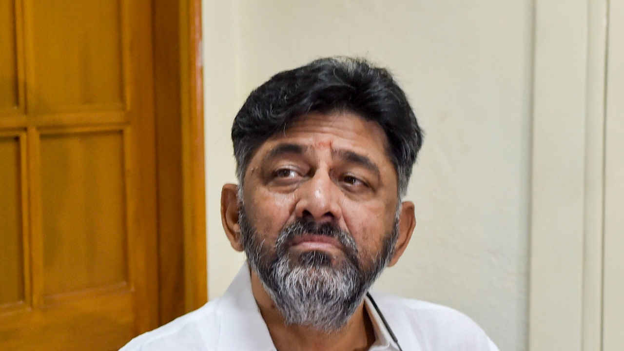 DK Shivakumar | నూత‌న పార్ల‌మెంట్ భ‌వ‌నాన్ని రాష్ట్ర‌ప‌తి ప్రారంభించాలి : డీకే శివ‌కుమార్‌