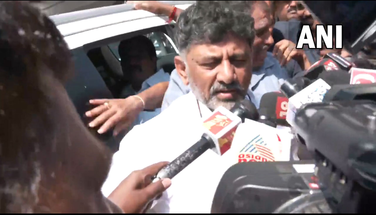 DK Shivakumar: హైకమాండ్కు వదిలేశా.. ఢిల్లీకి వెళ్లడంలేదు: డీకే శివకుమార్