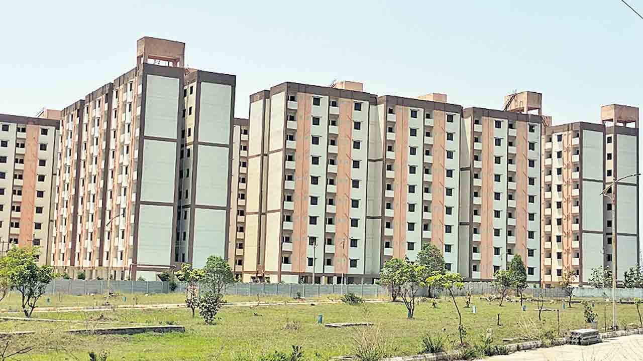 పేదల్లో డబుల్‌ ఆనందం