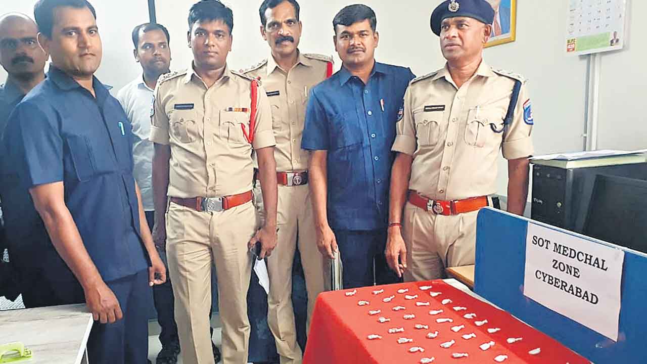 మాదకద్రవ్యాల విక్రేత అరెస్ట్‌