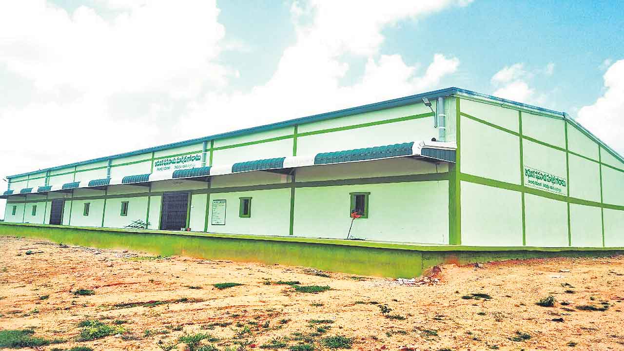 Godowns |  ఇది మనకు మాత్రమే దక్కిన ఘనత.. తెలంగాణ గోదాములు దేశంలోనే బెస్ట్‌