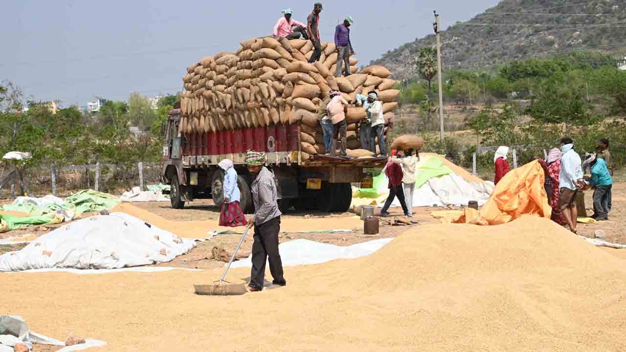 అన్నదాతకు దన్నుగా..