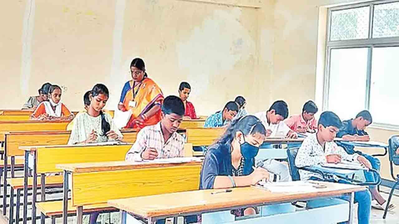 సజావుగా గురుకుల ప్రవేశ పరీక్ష