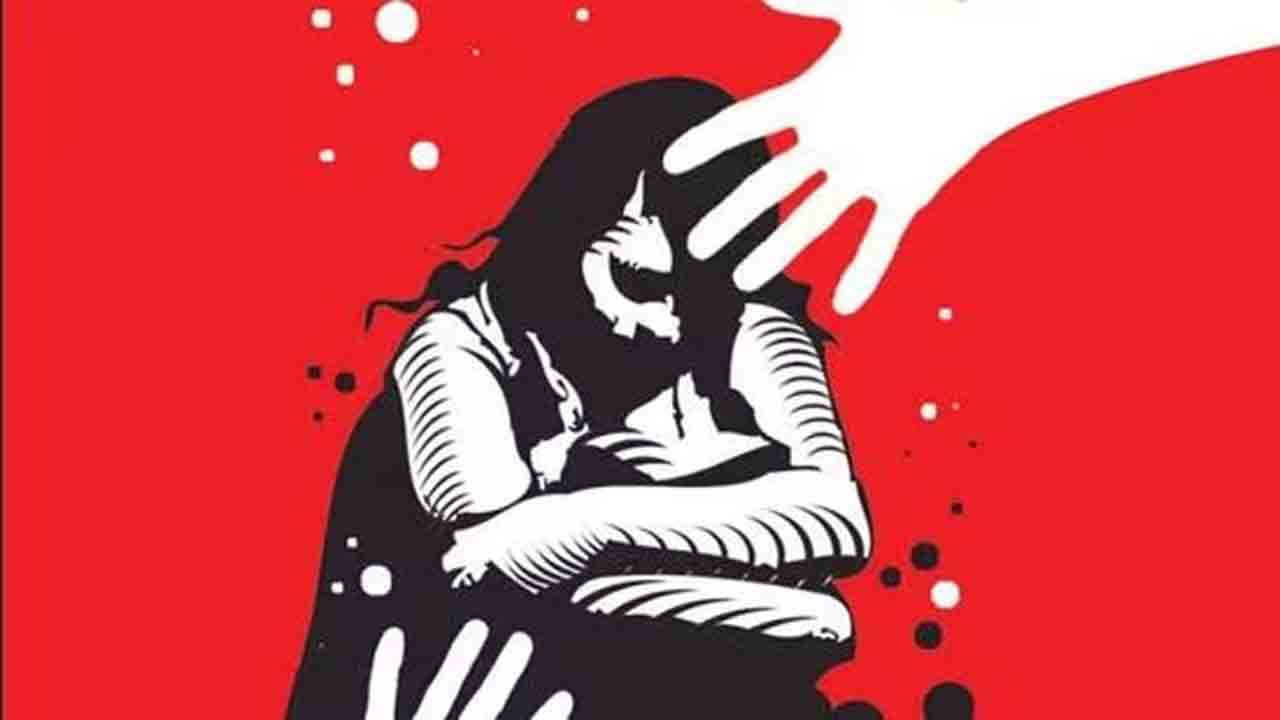 Hyderabad | యువతిని వెంటపడి వేధిస్తున్న యువకుడిపై కేసు నమోదు