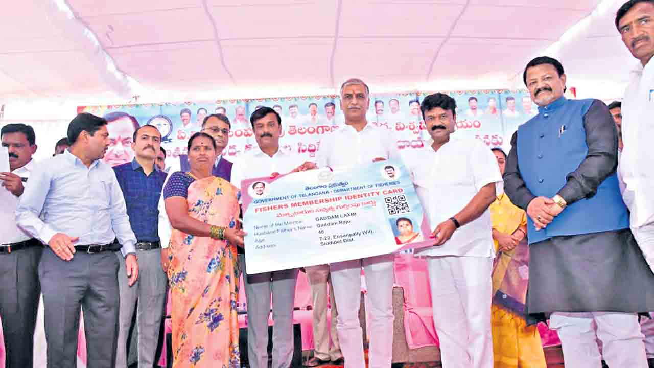 మనమే ఆదర్శం