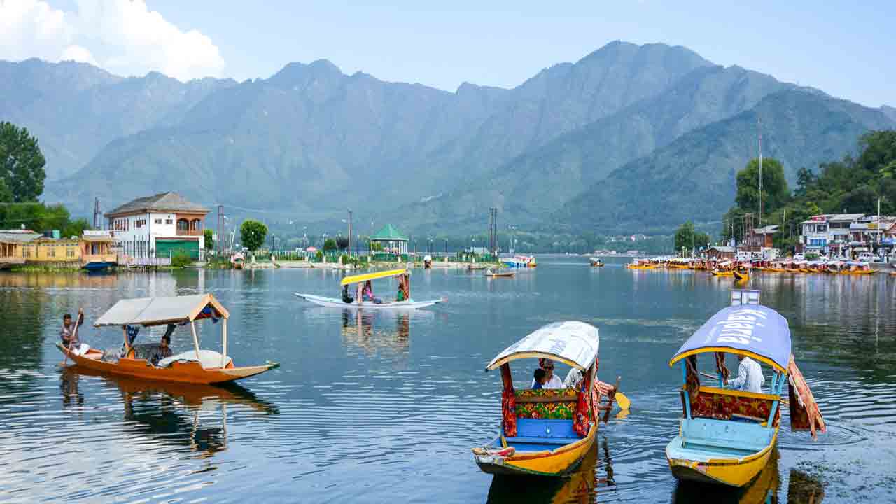 IRCTC Kashmir Tour : | వేసవిలో కశ్మీర్ అందాలను చూడాలని ఉందా? హైదరాబాద్ నుంచి ఐఆర్‌సీటీసీ ప్రత్యేక ప్యాకేజీ