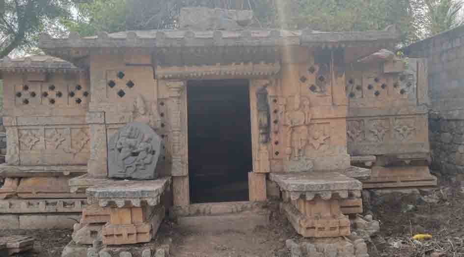 కూసుమంచి కోటలోకాకతీయ కళాశిల్పం