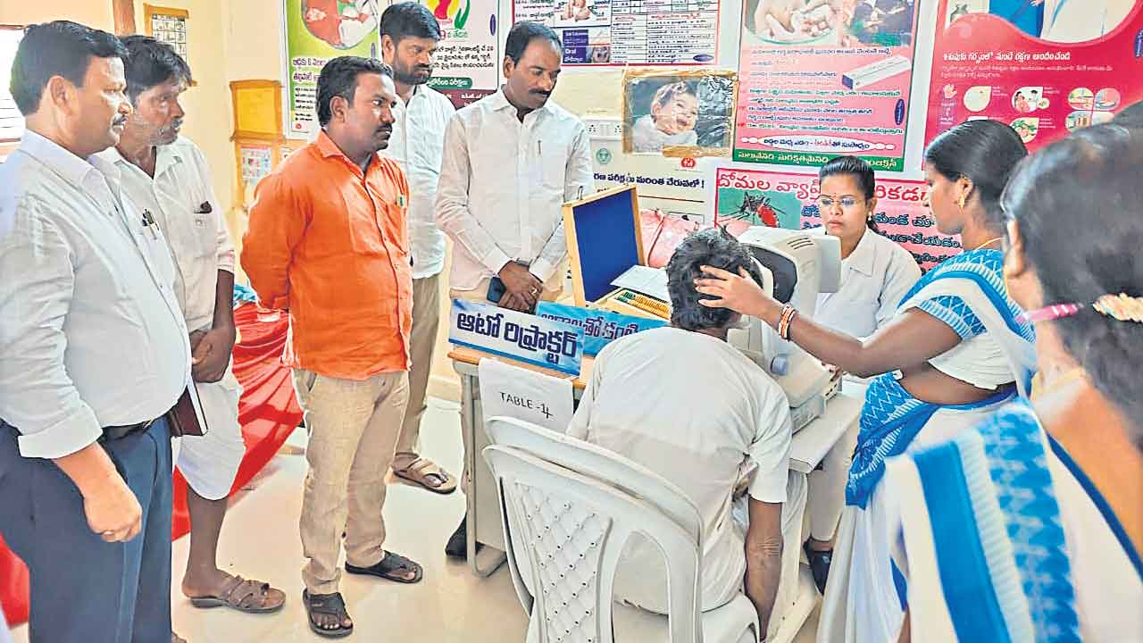 నేత్రానందం.. జోరుగా కొనసాగుతున్న కంటి వెలుగు