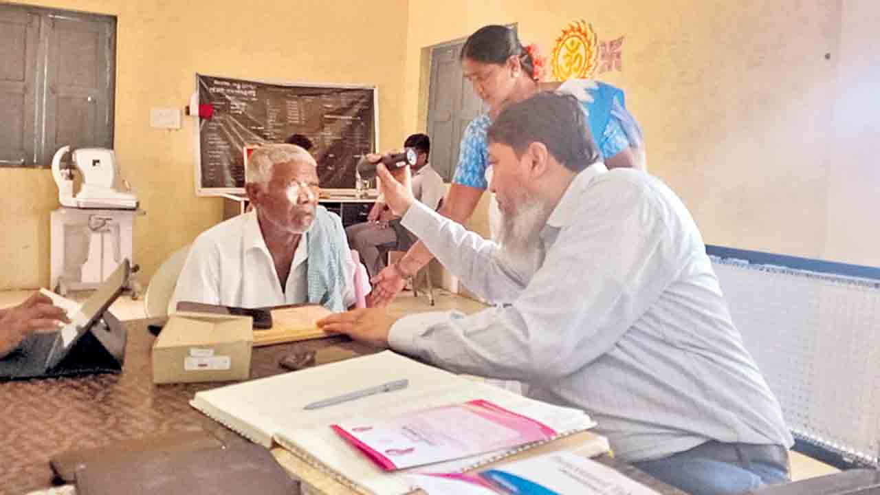 కంటి పరీక్షలు ముమ్మరం