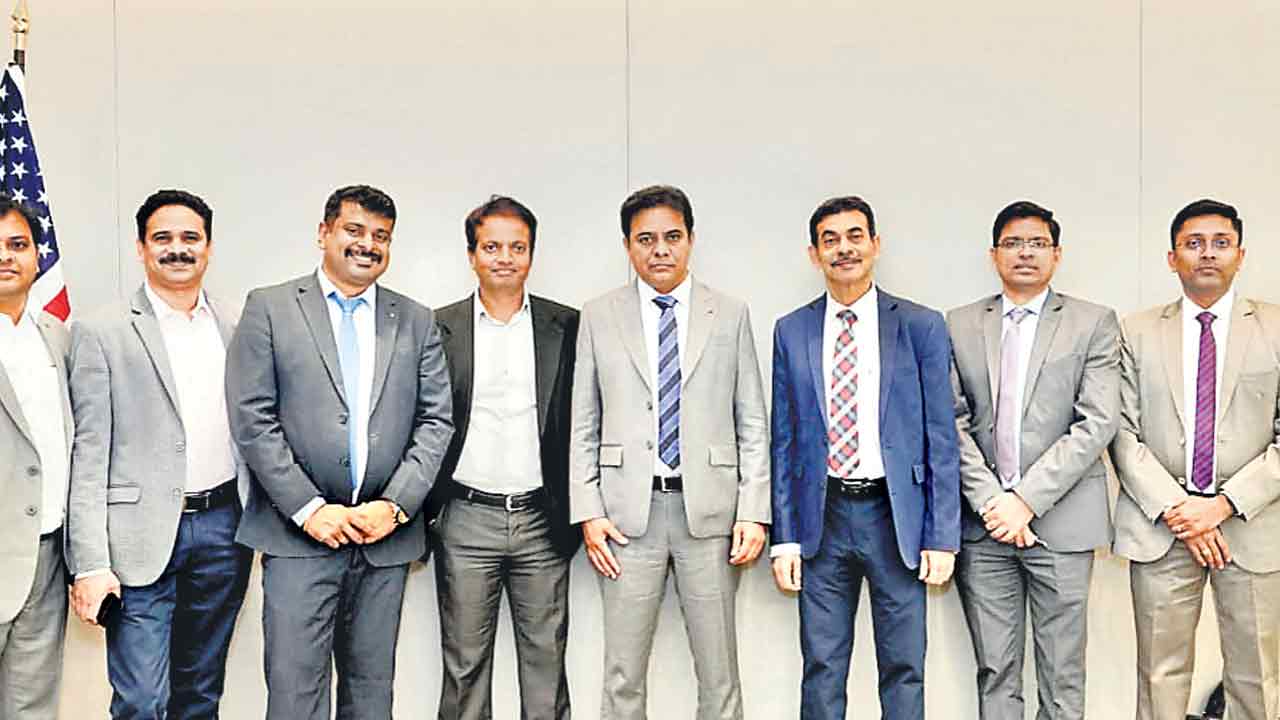 Minister KTR |  42 వేల ఉద్యోగాలు.. ఇదీ మంత్రి కేటీఆర్‌ 2 వారాల పర్యటన సాధించిన విజయం