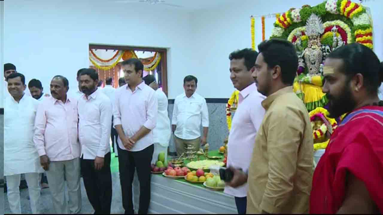 KTR | ఢిల్లీ బీఆర్ఎస్ భ‌వ‌న్‌లో మంత్రి కేటీఆర్ సంద‌డి..