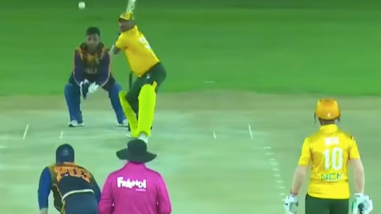 T20 League: ఒక్క ఓవ‌ర్‌లోనే 46 ర‌న్స్ కొట్టేశాడు.. వీడియో