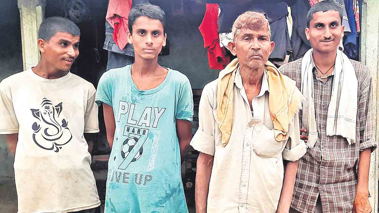 CM KCR |  కేసీఆర్‌ పెద్ద దిక్కైండు.. దేవుడు చిన్నచూపు చూసినా పింఛన్లతో సీఎం ఆదుకున్నడు