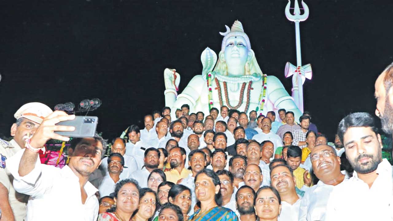 దేవాలయాలకు ప్రభుత్వం పెద్దపీట