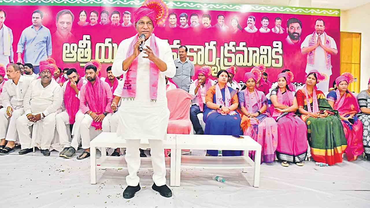 బీజేపీ, కాంగ్రెస్‌లకు ఓట్లడిగే అర్హత లేదు