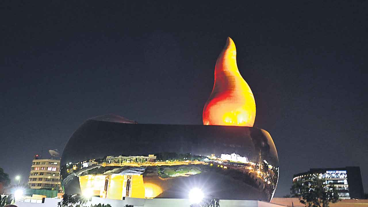 Telangana Martyrs’ Memorial |  అవమానం జరిగినచోటే అమరుల స్థూపం