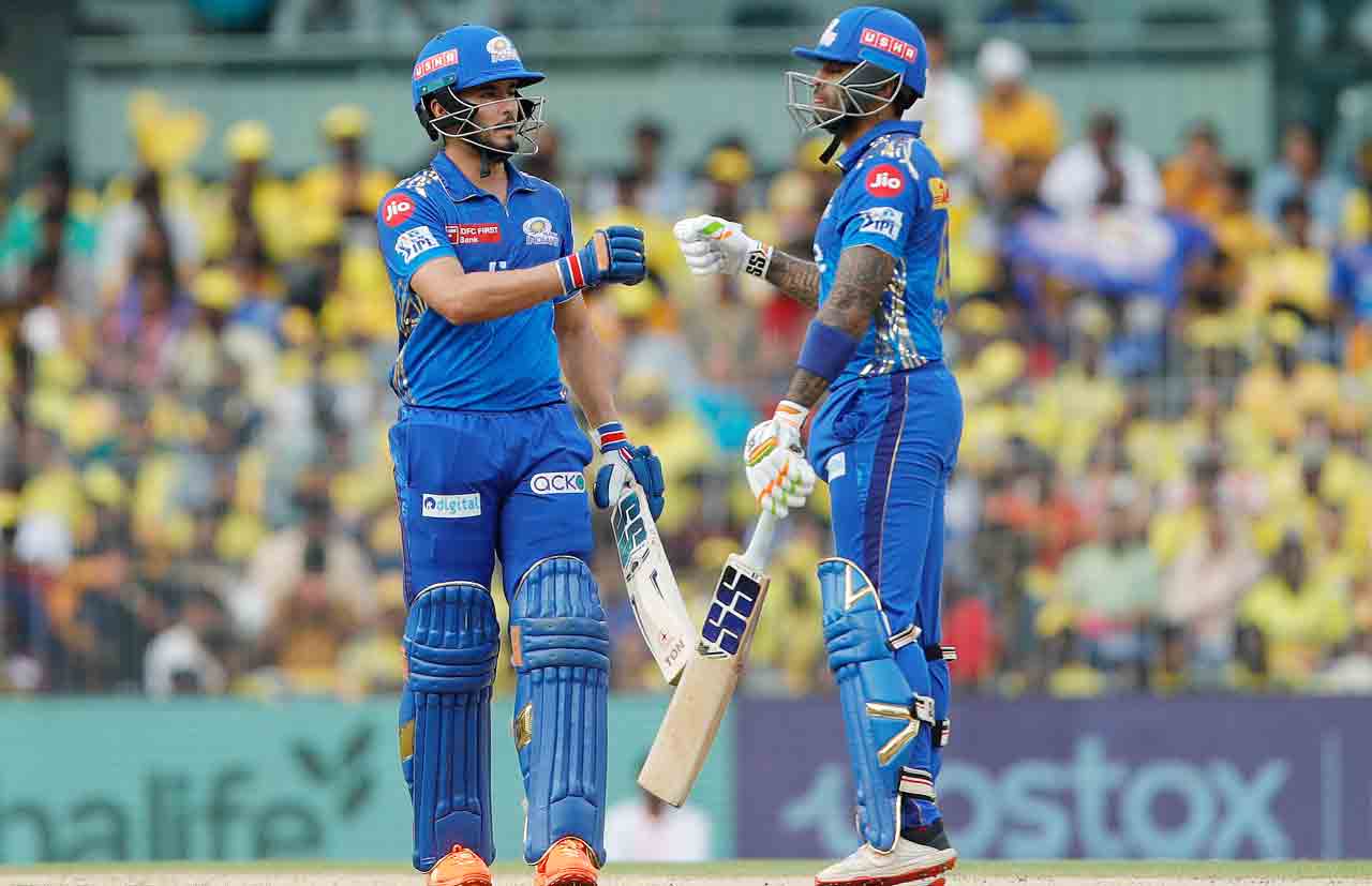 IPL 2023 | 70 ప‌రుగుల లోపే నాలుగు వికెట్లు.. క‌ష్టాల్లో ముంబై