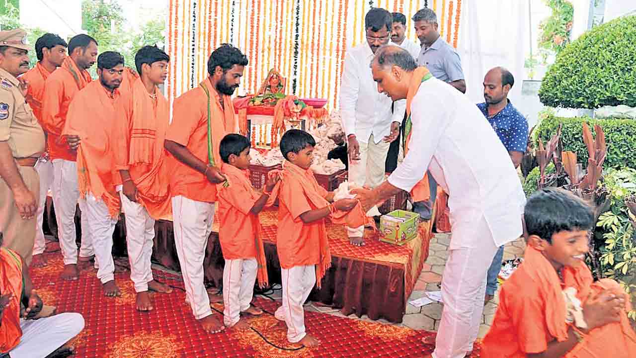 మర్మోగిన రామనామస్మరణ