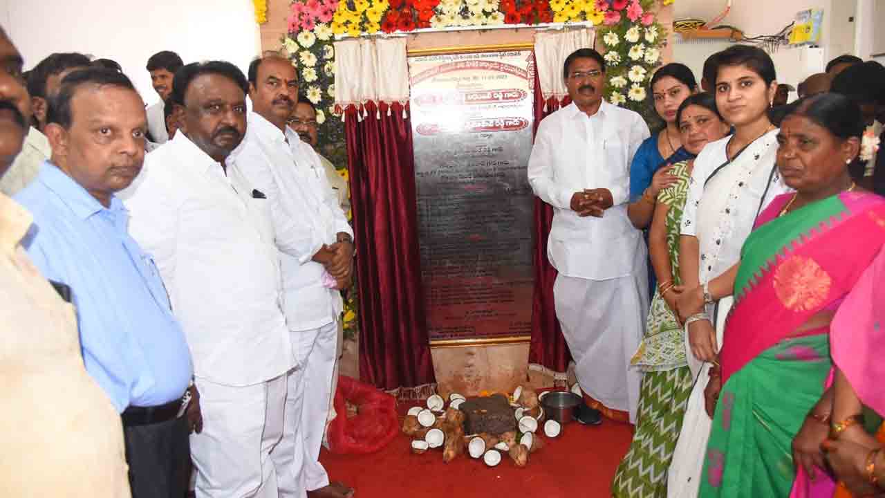 విద్యుత్‌ శాఖతోనే నిరంతర వెలుగులు