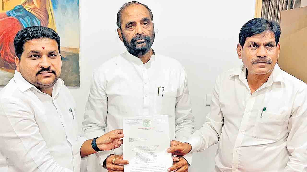 40 బీసీ కులాలను ఓబీసీ జాబితాలో చేర్చాలి