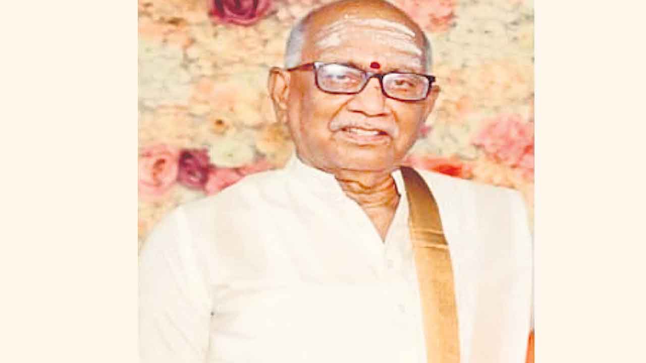 రిటైర్డ్‌ ఐఏఎస్‌ ఎంవీఎస్‌ ప్రసాద్‌ కన్నుమూత