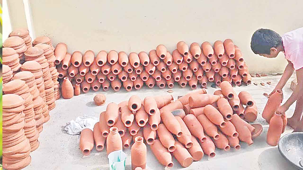 పేదోడి ఫ్రిజ్‌ రెడీ..