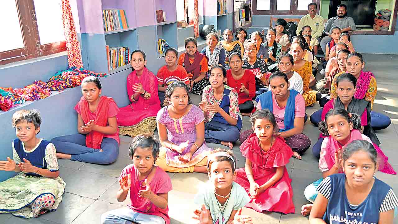 Rainbow Homes |  రంగుల కల.. రెయిన్‌బో హోమ్స్‌!