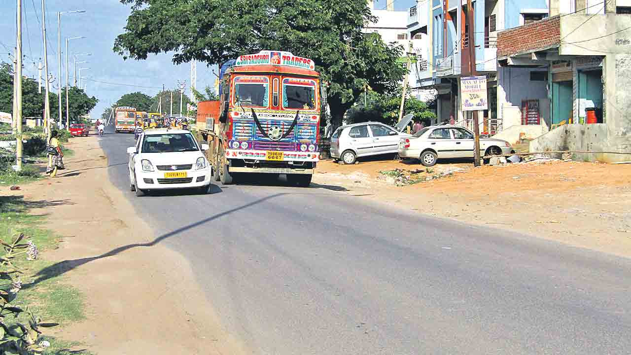 National Highways |  రోడ్‌ కనెక్టివిటీకి కేంద్రం మోకాలడ్డు.. 2015 నుంచి ప్రతిపాదనలు, అయినా కలగని మోక్షం