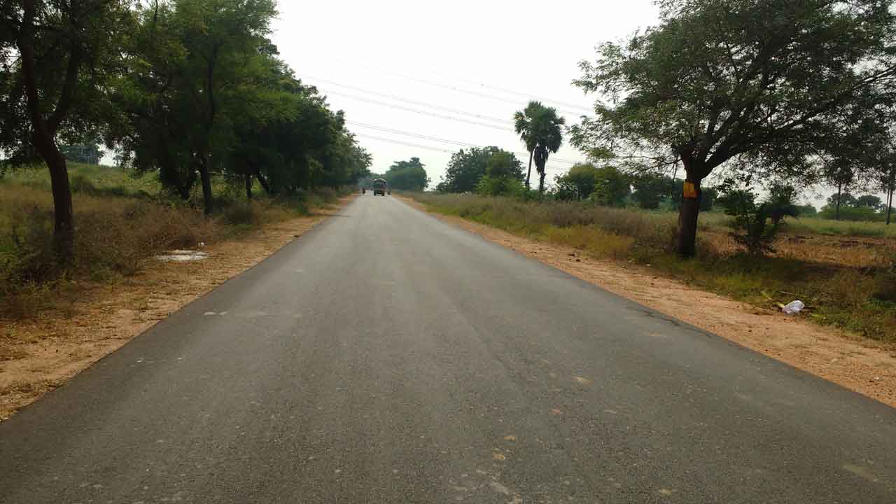 రాస్తాపై రయ్‌.. రయ్‌..