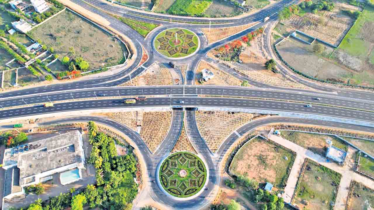 Gajwel |  కొత్తరూపు సంతరించుకున్న గజ్వేల్‌.. మణిహారంలా ఓఆర్‌ఆర్‌