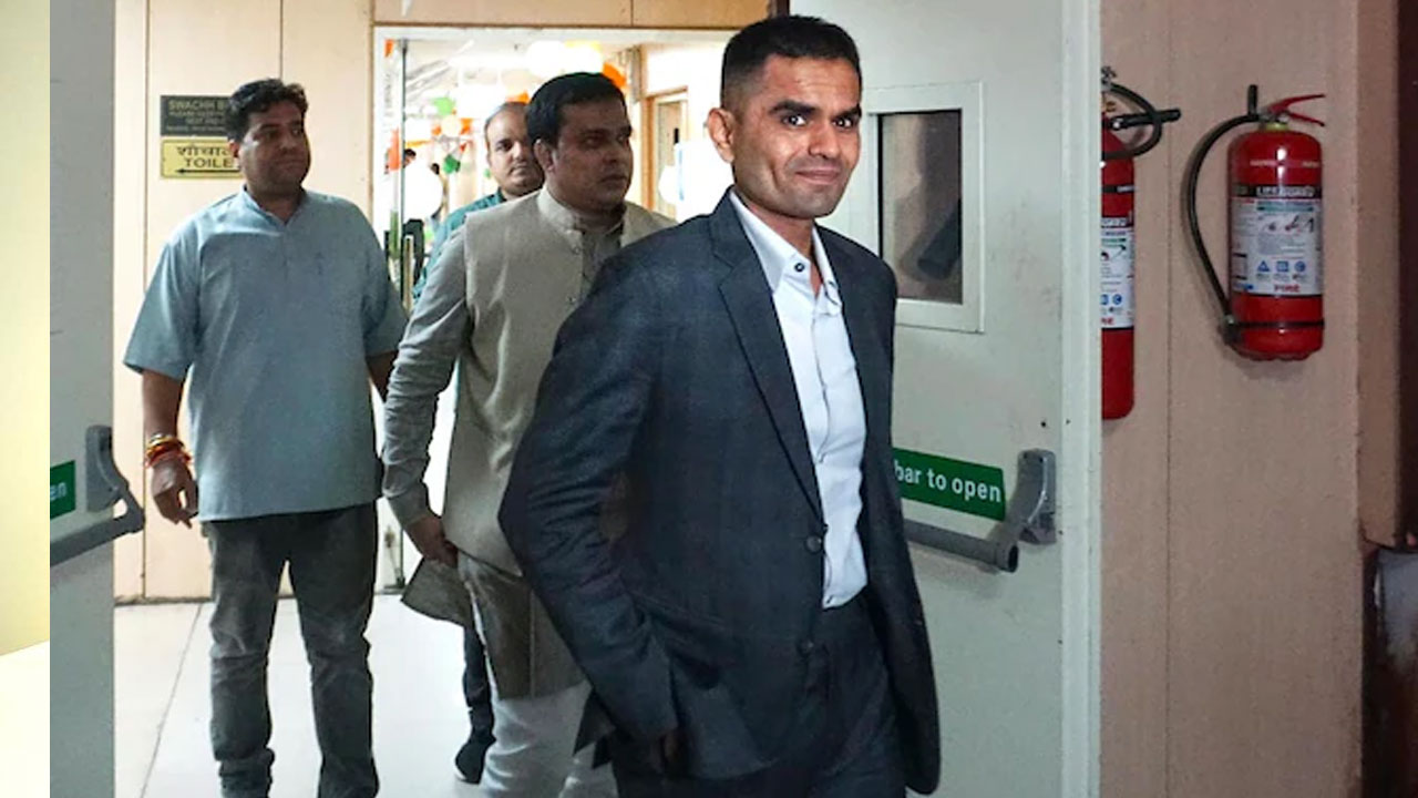 Sameer Wankhede: స‌మీర్ వాంఖ‌డేకు ముంబైలో 4 ఫ్లాట్లు, రోలెక్స్ వాచీ.. ద‌ర్యాప్తులో తేల్చిన ఎన్సీబీ విజిలెన్స్