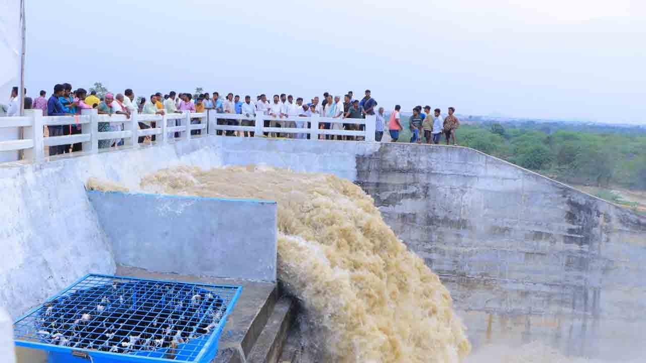 ఎత్తిపోసిన రెండో పంపు