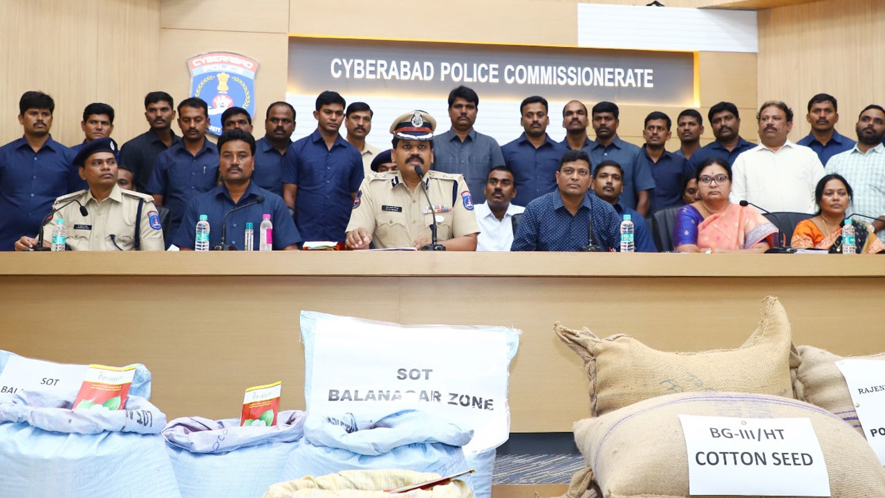 Spurious Seed | రైతుకు ప్ర‌ధాన స‌మ‌స్య ప్ర‌తికూల వాతావ‌ర‌ణ‌ ప‌రిస్థితులు కాదు.. న‌కిలీ విత్త‌నాలే : సీపీ స్టీఫెన్ ర‌వీంద్ర‌