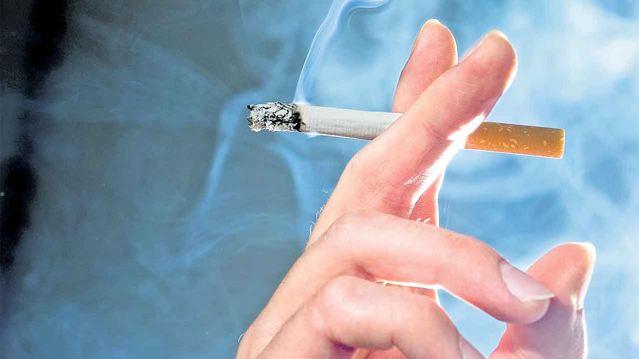 ఊపిరి తీస్తున్న పొగ