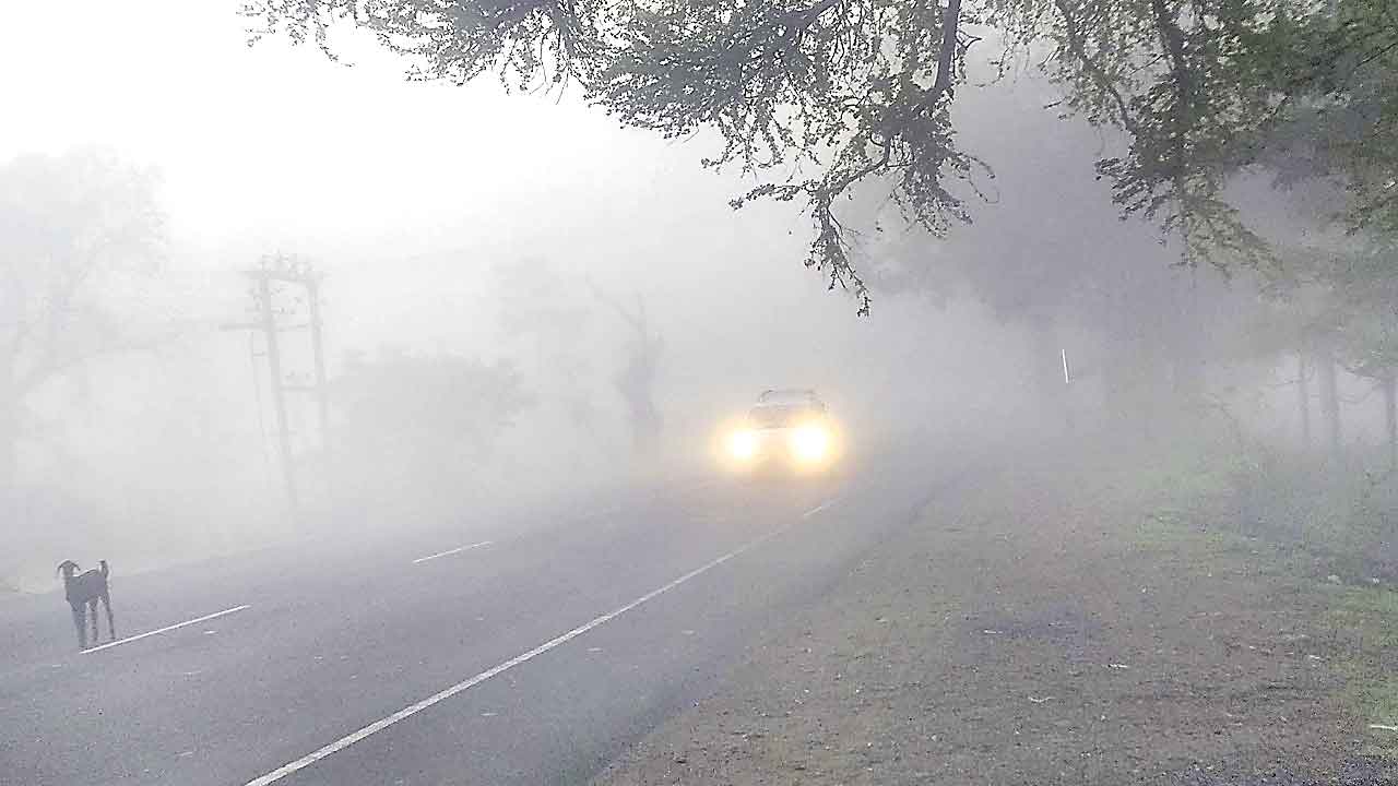 వేసవిలోనూ మంచు కురిసే