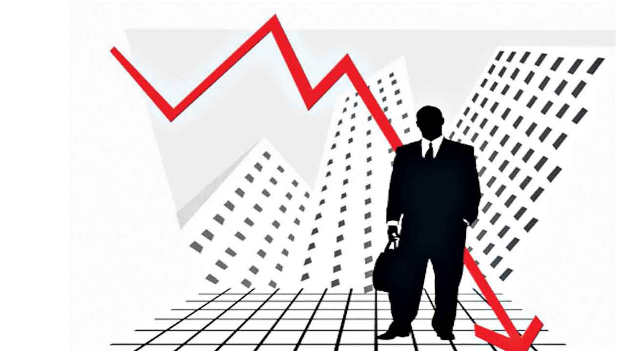 స్టాక్‌ మార్కెట్లకు భారీ కుదుపు