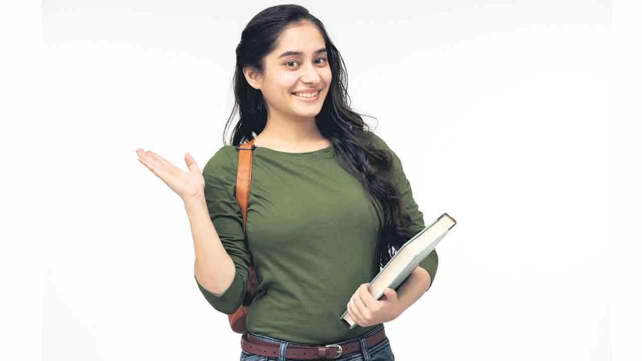 ఇంటర్మీడియట్‌ ఫలితాల్లో విద్యార్థినుల హవా