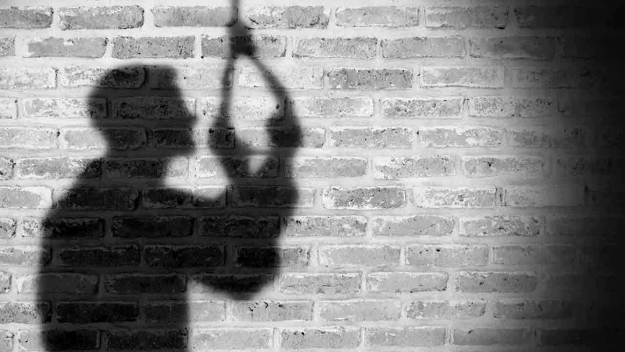 Suicide | సాఫ్ట్‌వేర్‌ కంపెనీ సీఈవో ఆత్మహత్య.. సంగారెడ్డి జిల్లాలో ఘటన