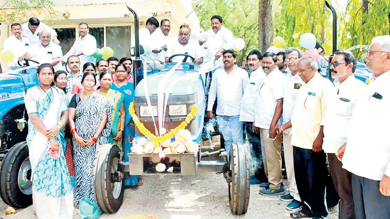ఆత్మగౌరవాన్ని పెంచేలా సంస్కరణలు