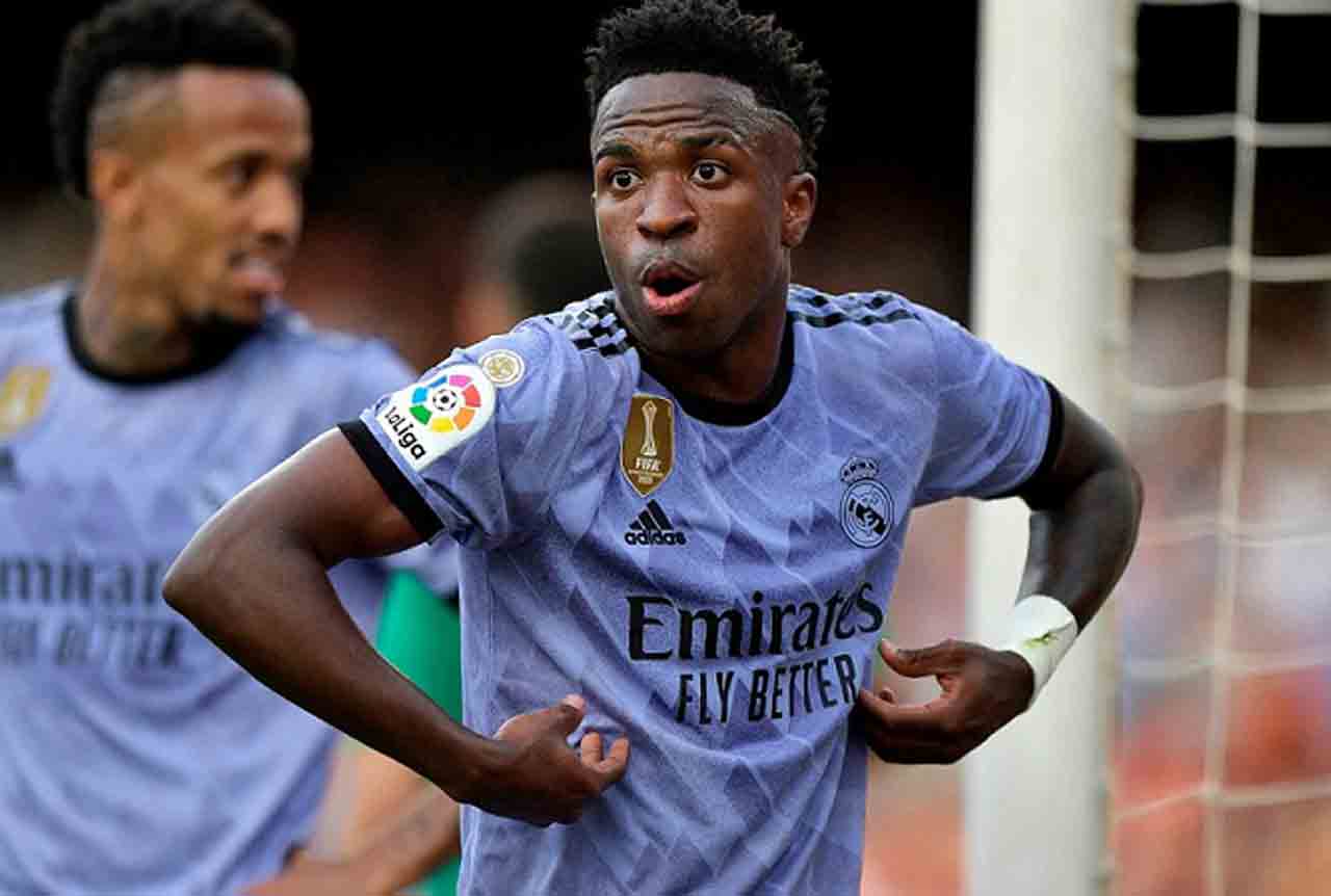 Football – Racism | రియ‌ల్ మాడ్రిడ్ ఆట‌గాడిపై జాతివివ‌క్ష‌పూరిత వ్యాఖ్య‌లు.. విచార‌ణ షురూ