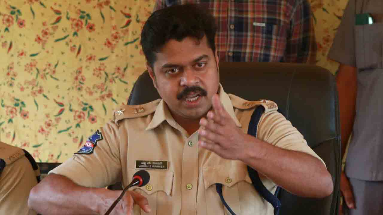 వీడిన మిస్టరీ