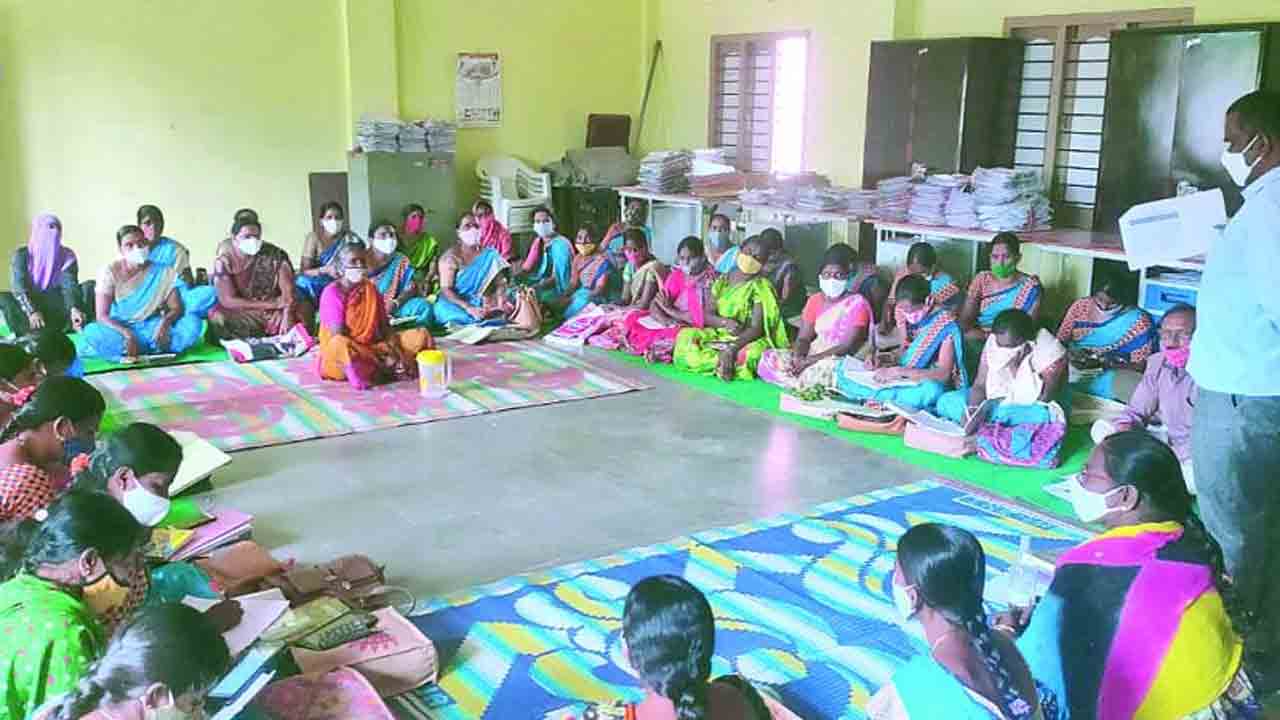 Self help group |  గ్రామీణ మహిళలకు 15,037 కోట్లు.. 3.08 లక్షల స్వయం సహాయక సంఘాలకు వడ్డీరహిత రుణాలు