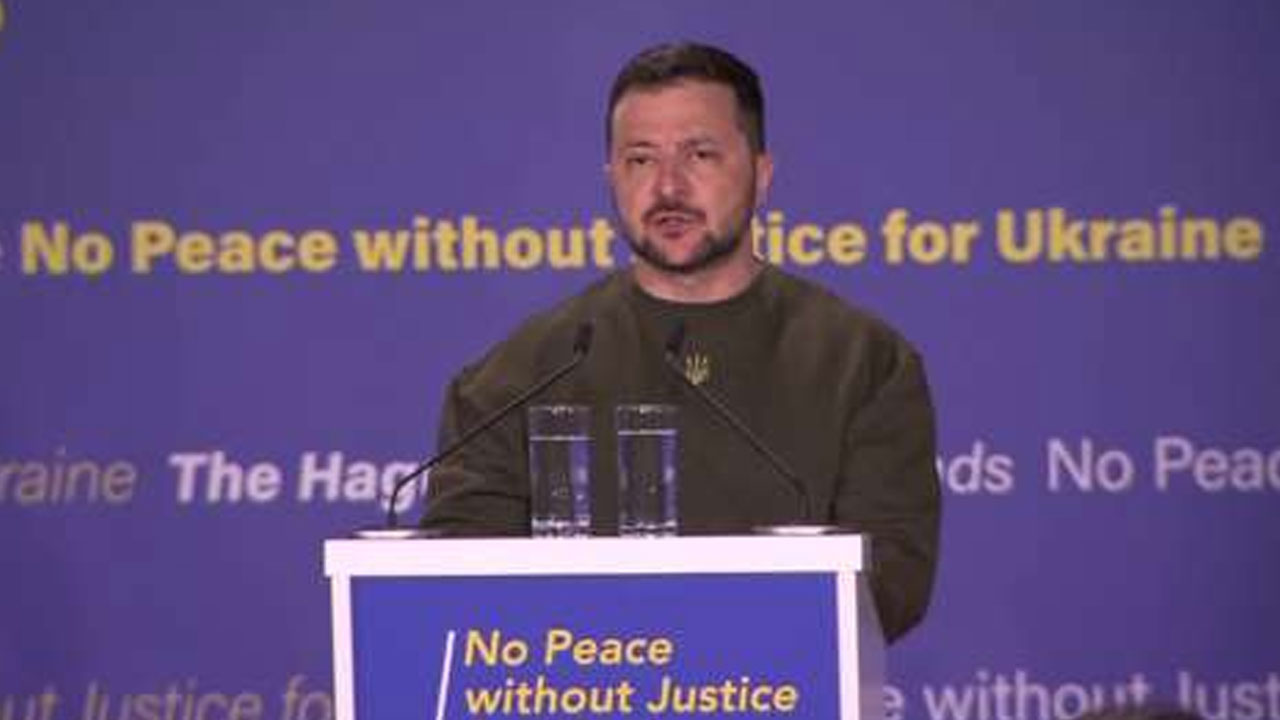 Zelensky: యుద్ధ నేరాల కింద పుతిన్‌ను శిక్షించాలి: జెలెన్‌స్కీ