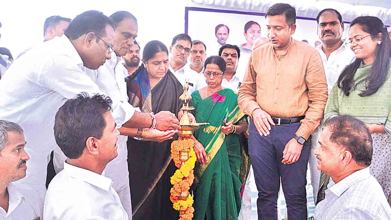 అంబరమంటిన సాగు నీటి సంబురాలు