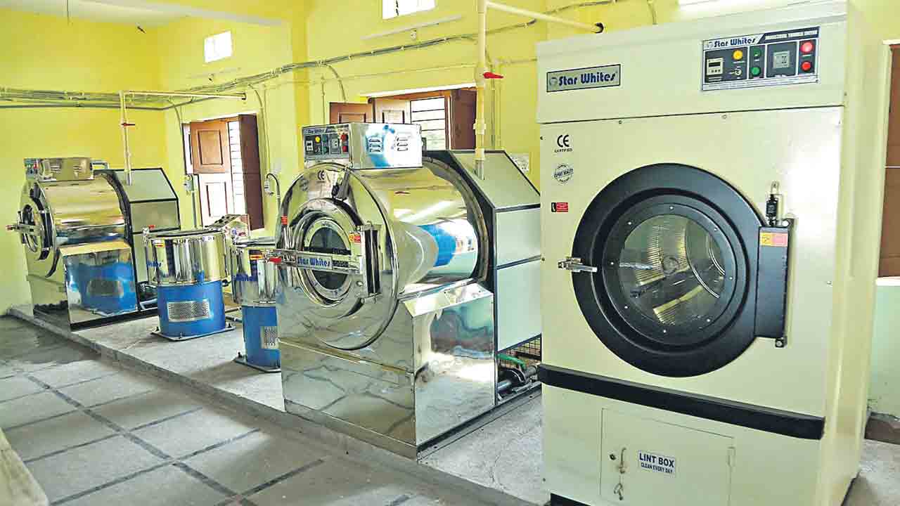 సేవా వృత్తులకు అండదండగా!